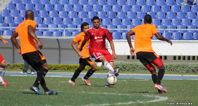 2012 juego 034
